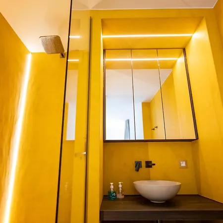 Brand - Luxury In The Of Gent